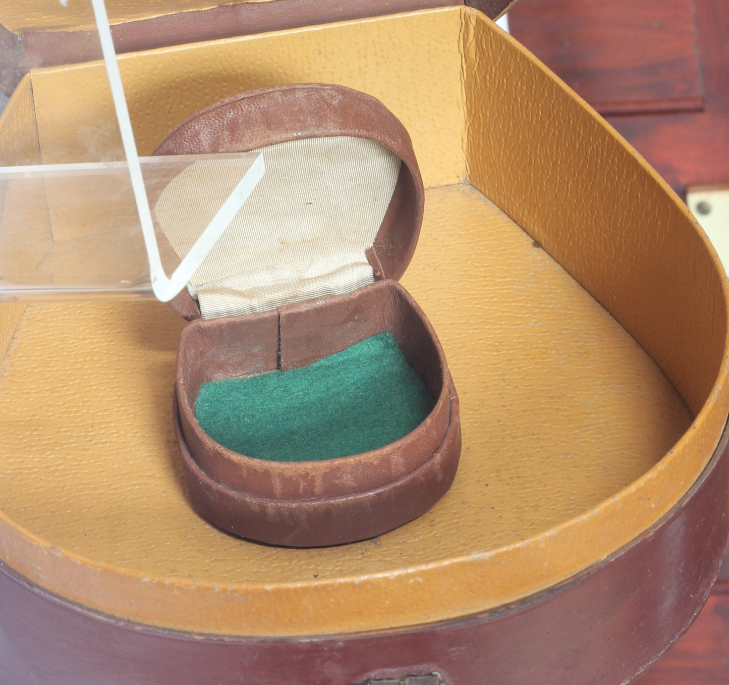 Vintage Leather Horseshoe Collar Box