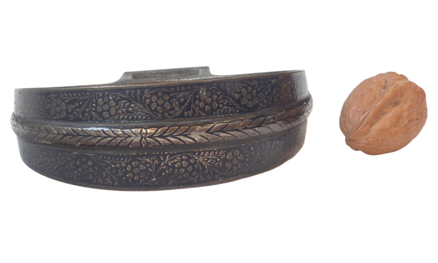 Decorated Indian stirrups
