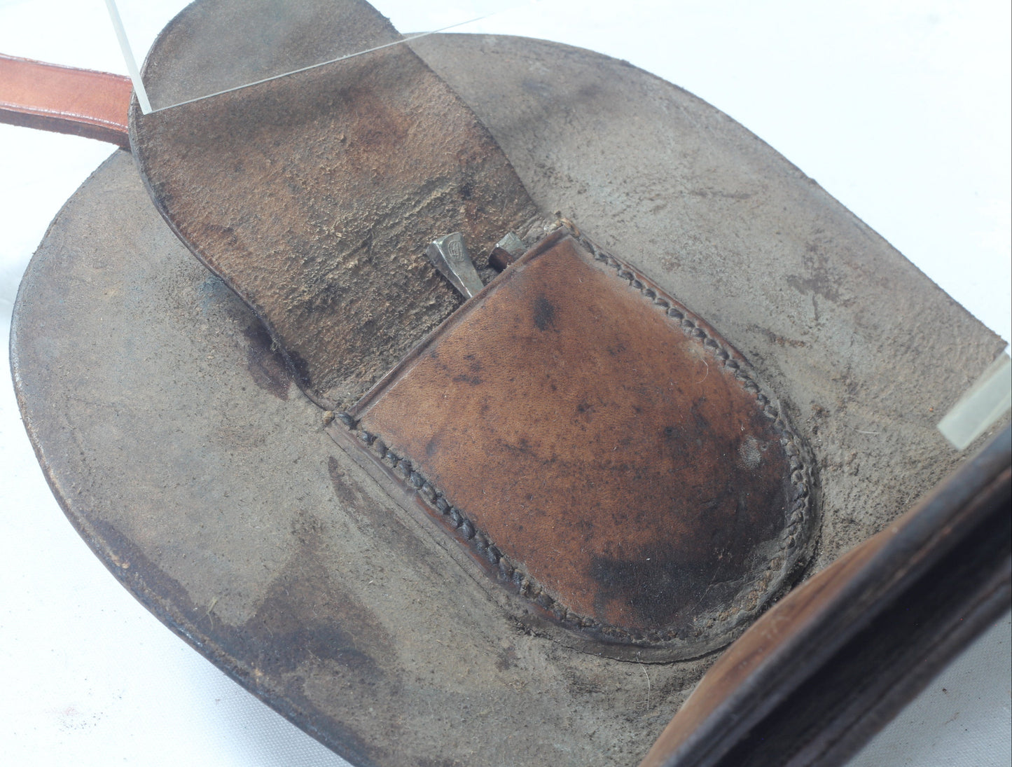 1935 British Military Spare Horseshoe Case