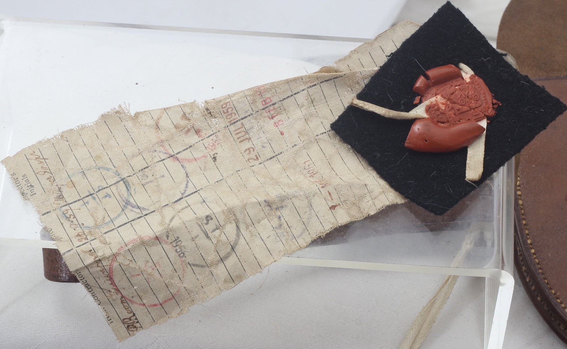 WWI 1915 British Military Spare Horseshoe Case with Sword Frog & Sealed Standard Pattern