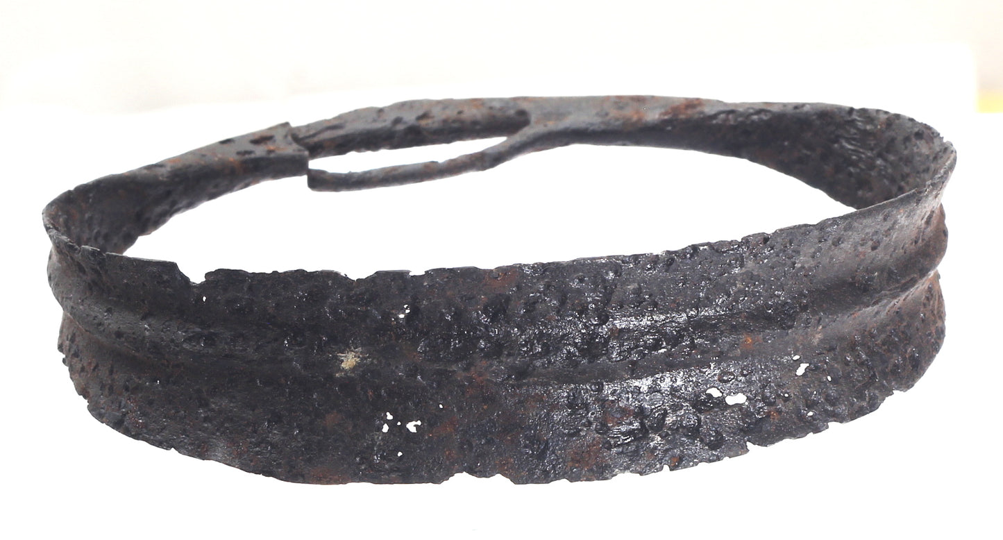 Medieval stirrup