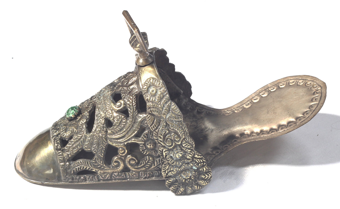 Peruvian slipper stirrup