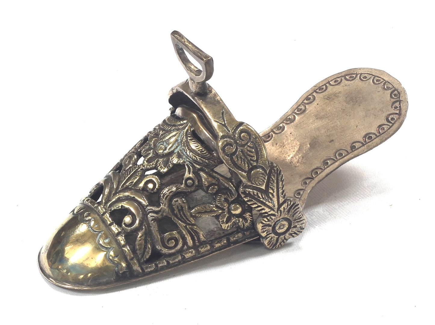 Small Peruvian Slipper Stirrup