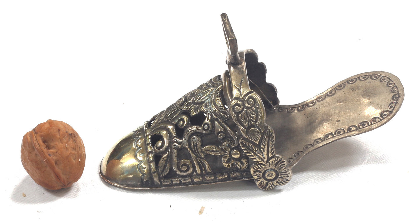 Small Peruvian Slipper Stirrup