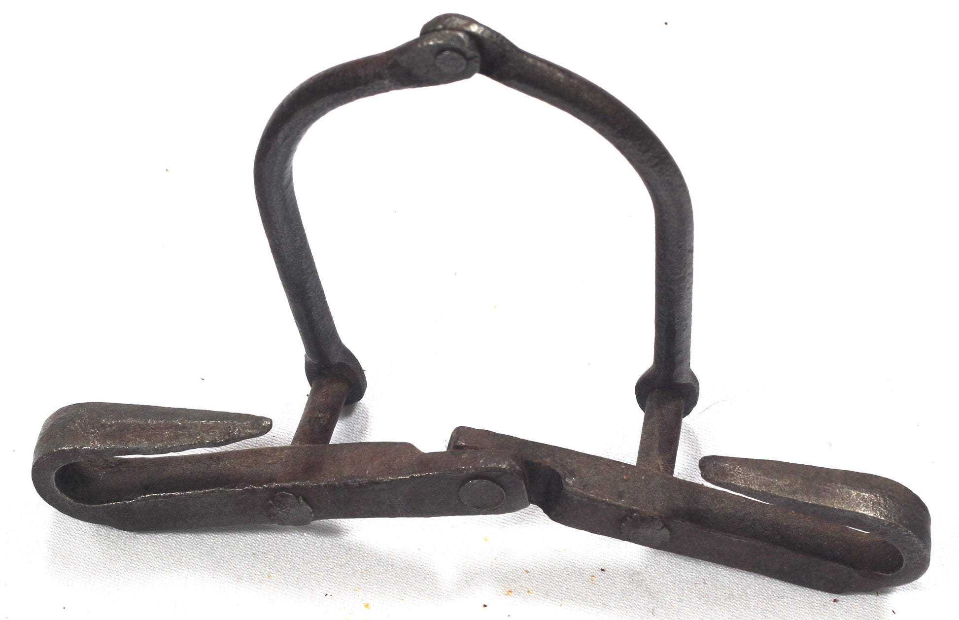 A Steel Spring or Butterfly Bit with Hinged Tongue Bar
