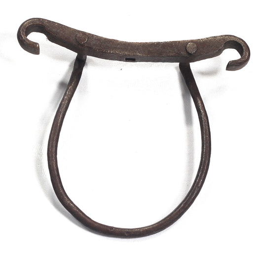 A Steel Spring or Butterfly Bit with Tongue Grid