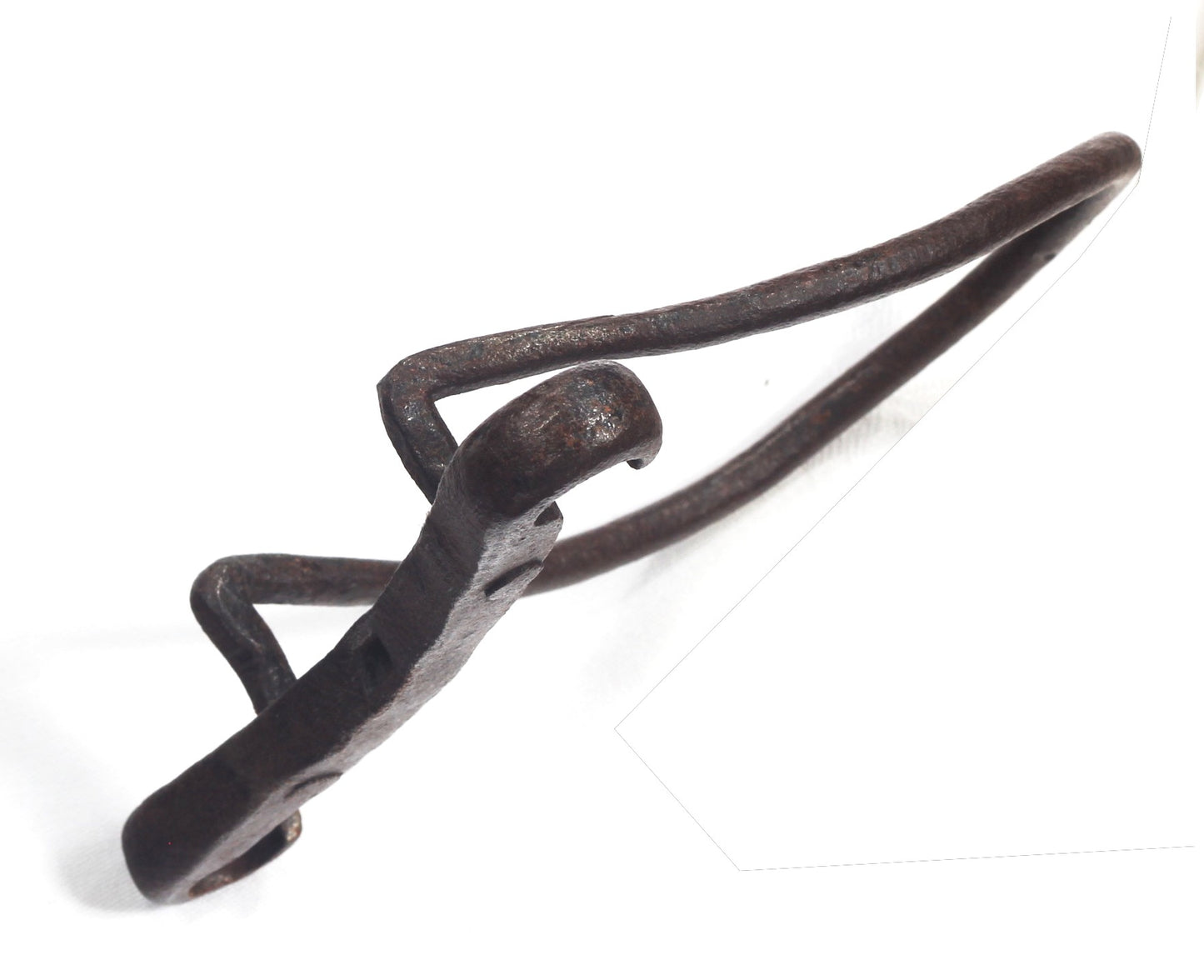 A Steel Spring or Butterfly Bit with Tongue Grid