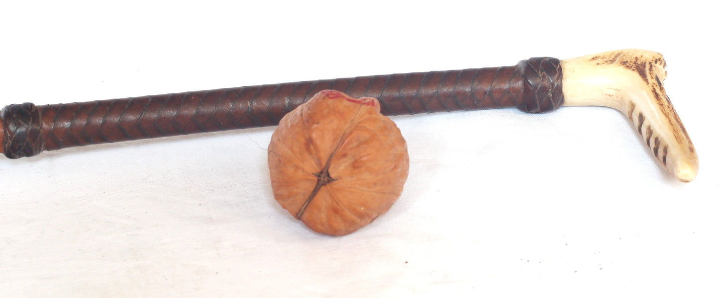 Vintage hunting whip