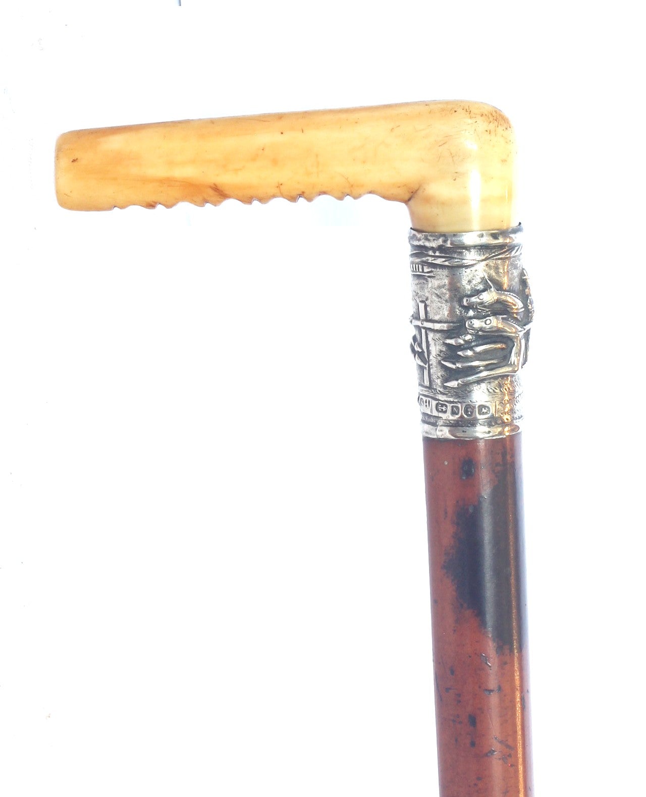 Victorian hunt whip with racing scene