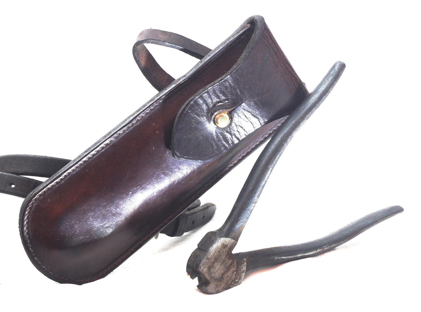 Wilkinson Wire Cutters in Leather Saddle Case