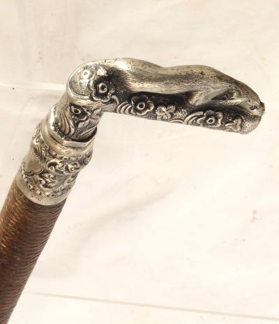 Antique Gents Park whip with Hound Handle