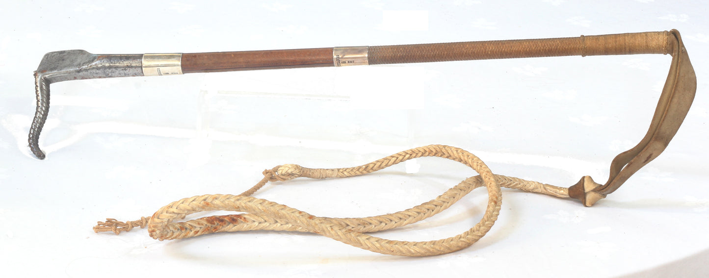 Edwardian hunting whip with axe handle